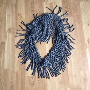 Flattering and sparkly scarf